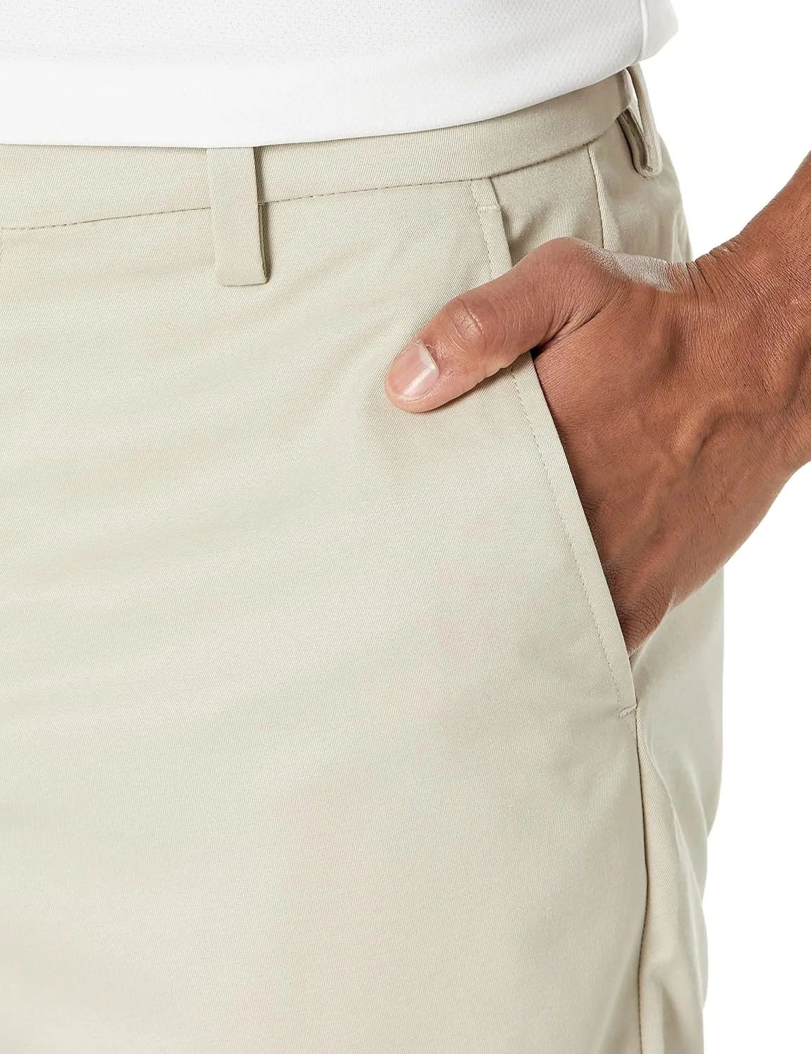 Amazon Essentials Men's Slim-Fit Stretch Golf Short